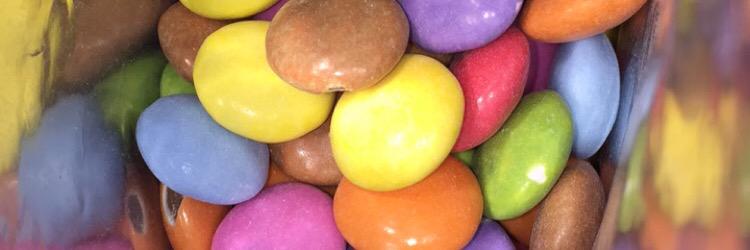 H banner