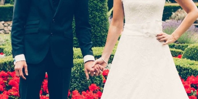 lornavdk's profile banner image