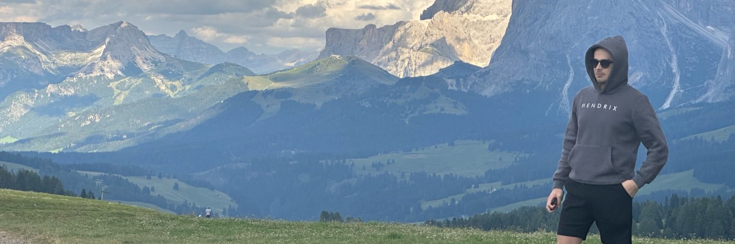 wal_mad's profile banner image