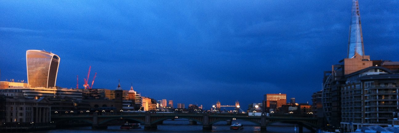 Dani3luna's profile banner image