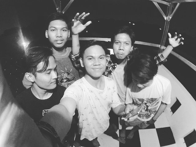 frozeninsidejkt's profile banner image