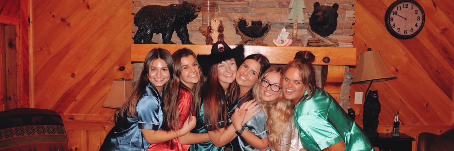 zoewalls_'s profile banner image