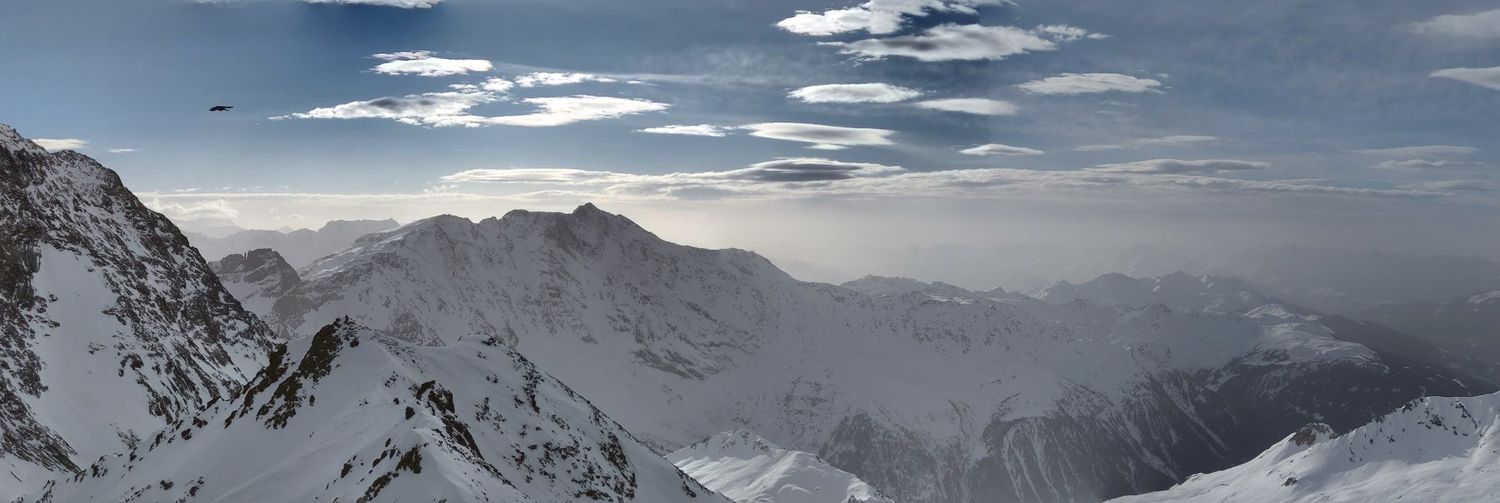 raniXCH's profile banner image