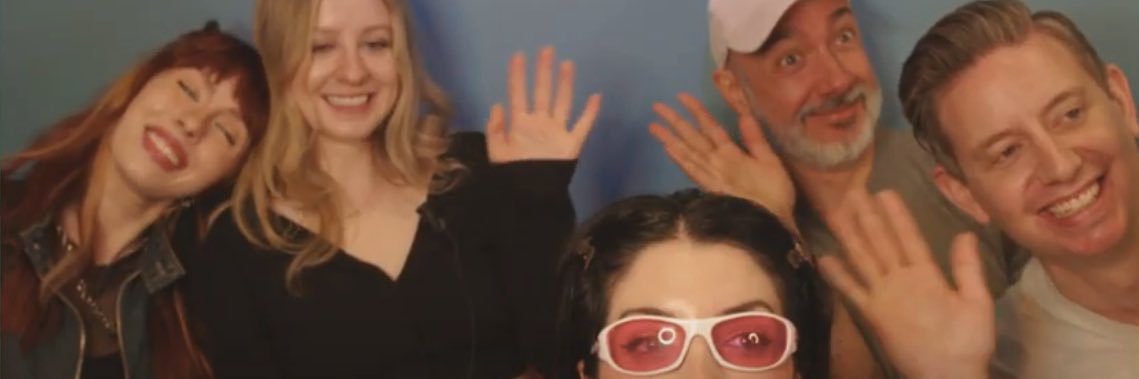 (DE)Sarah banner