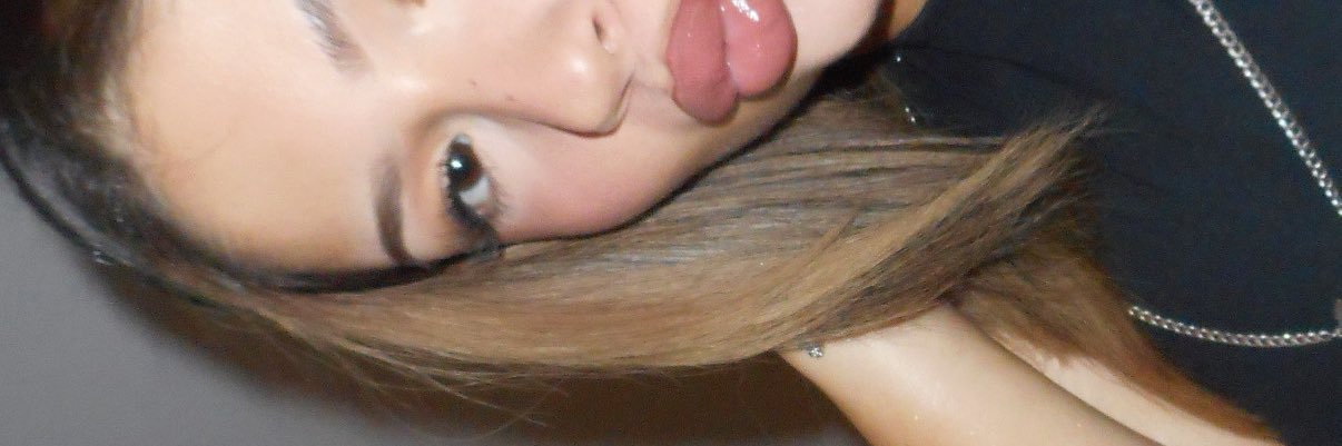 vviviaannaa's profile banner image