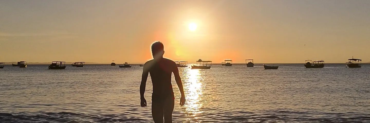 luanjave's profile banner image