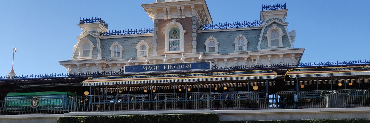 Disney_Dyson's profile banner image
