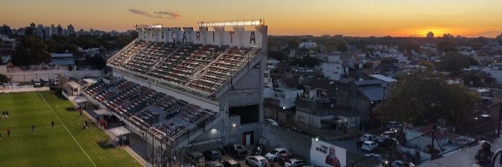 vichalucas's profile banner image