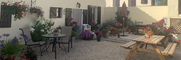 CarolineBignell Profile Banner