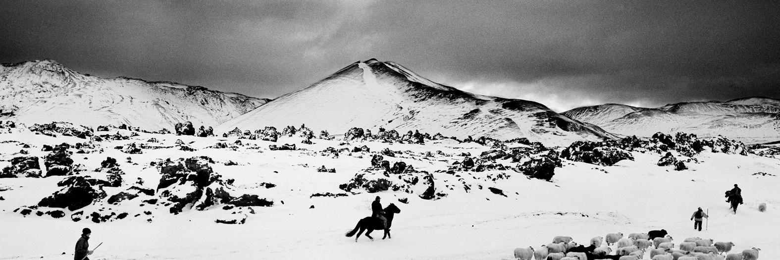 Islande24's profile banner image