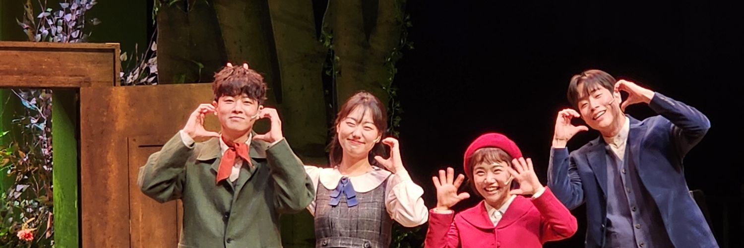 apple041730's profile banner image