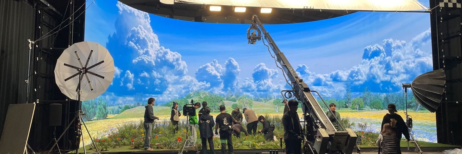 aotoled's profile banner image