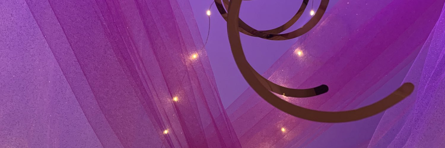MaureenForQueen's profile banner image