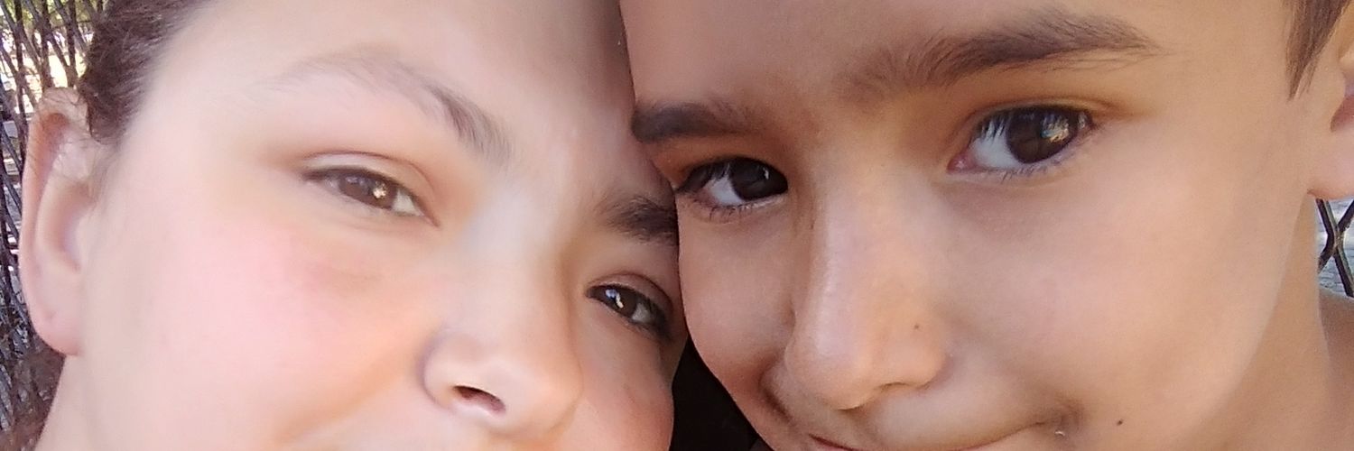 cintiag26's profile banner image