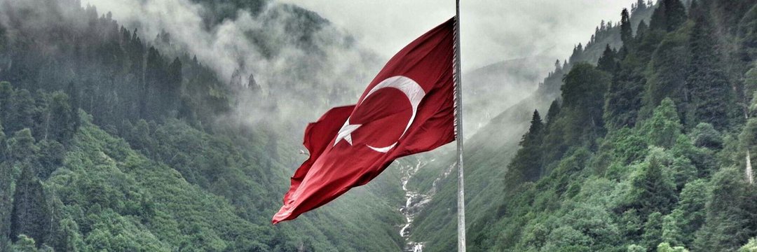 Hzrslr's profile banner image