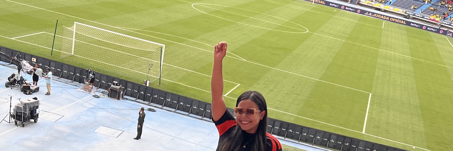 Carocastillo09's profile banner image