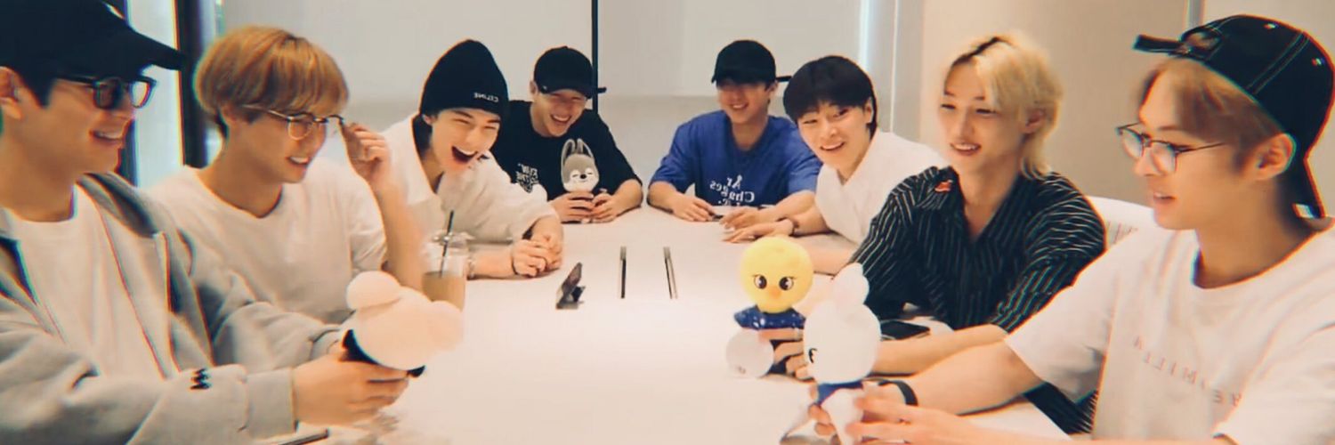 Flo 🌻 banner