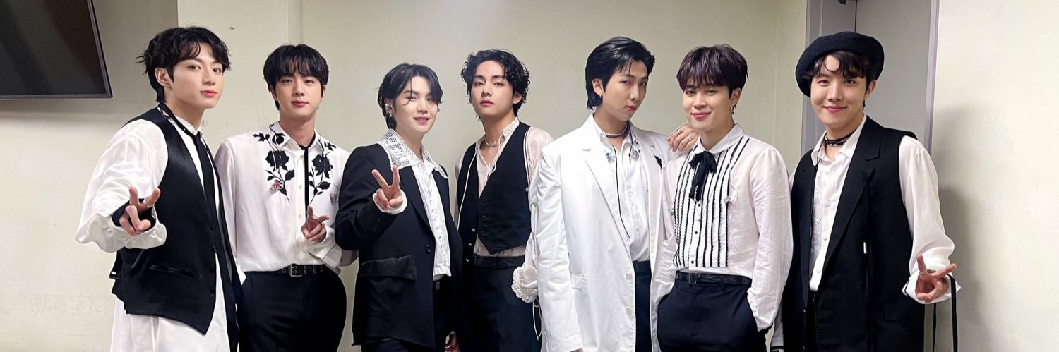 lovelychim18's profile banner image
