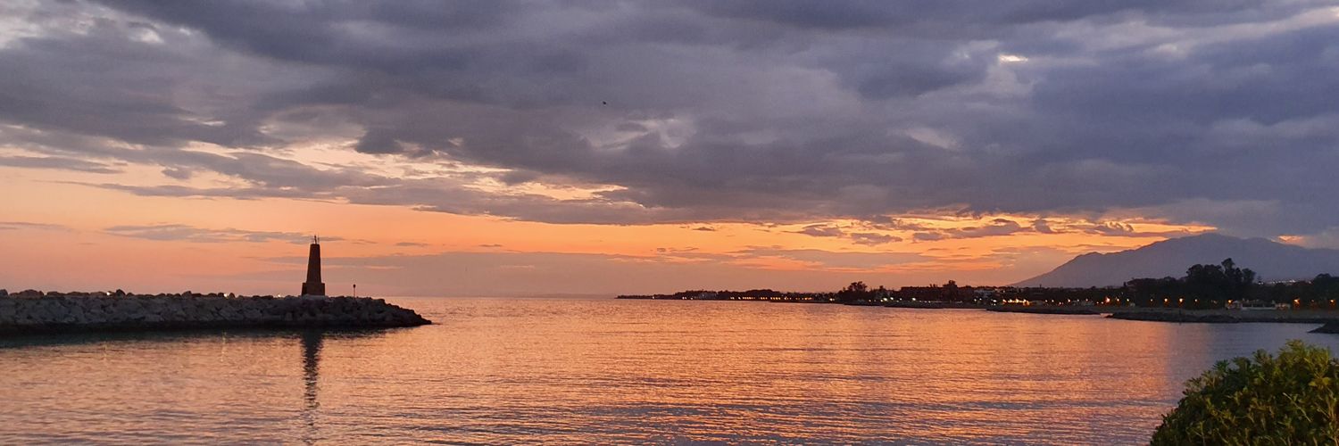 CarmenAviiles's profile banner image