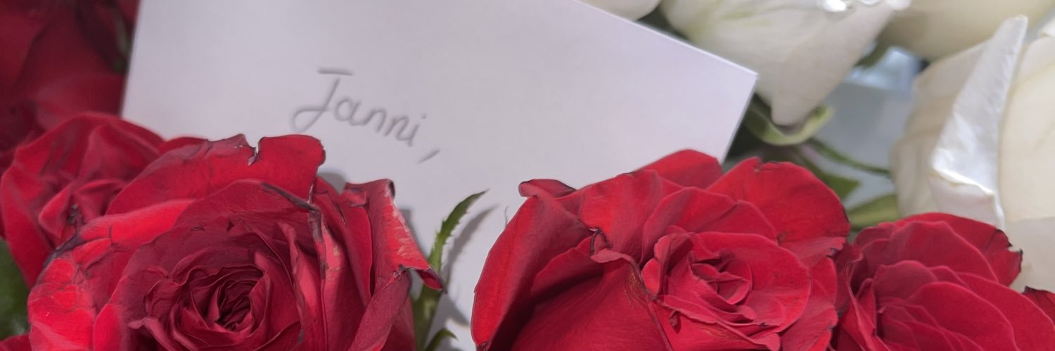 adorejanni's profile banner image