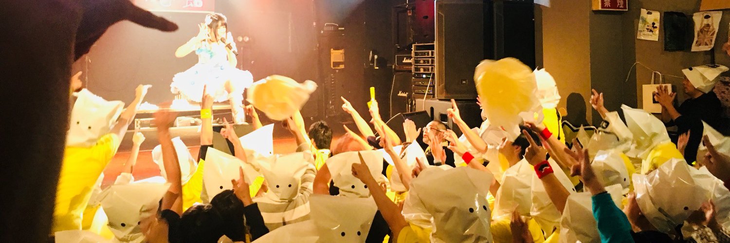 mmzy3's profile banner image