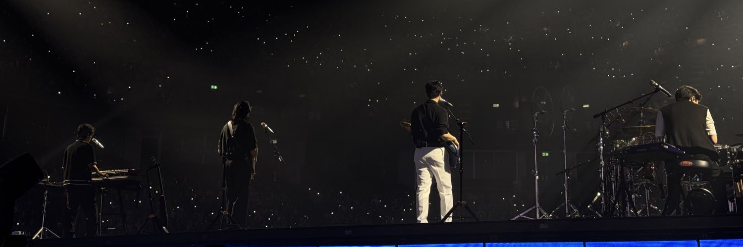 ยิ่งใหญ่เกรียงไกรเดอีซิกซึตึงตึงตึง banner