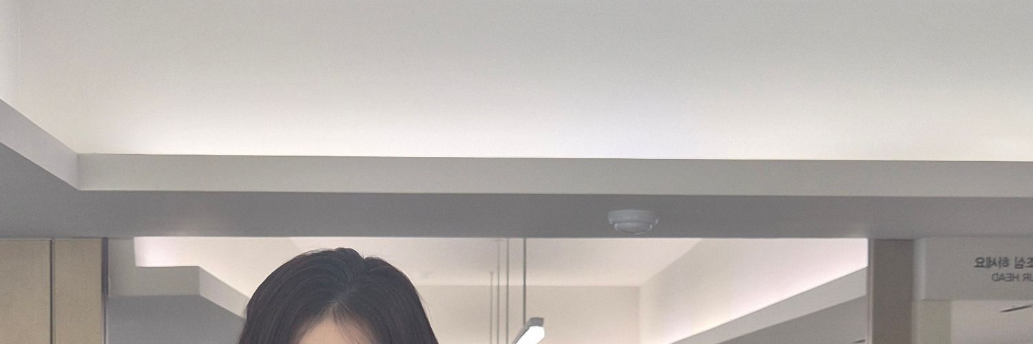 vvairies's profile banner image