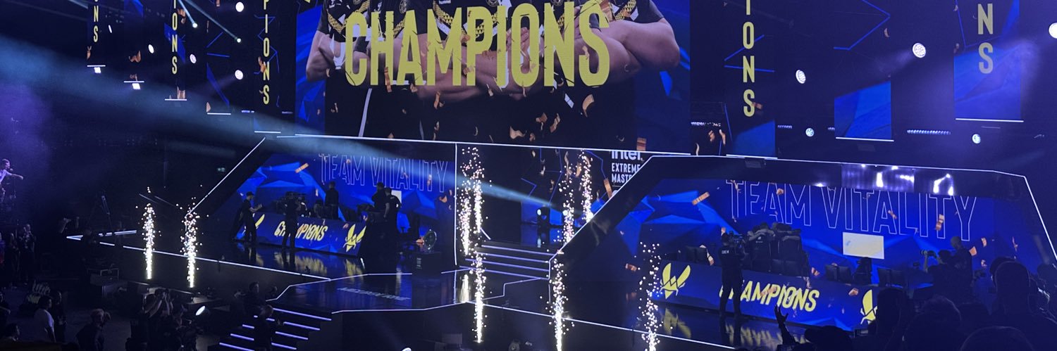 PH0NSE's profile banner image
