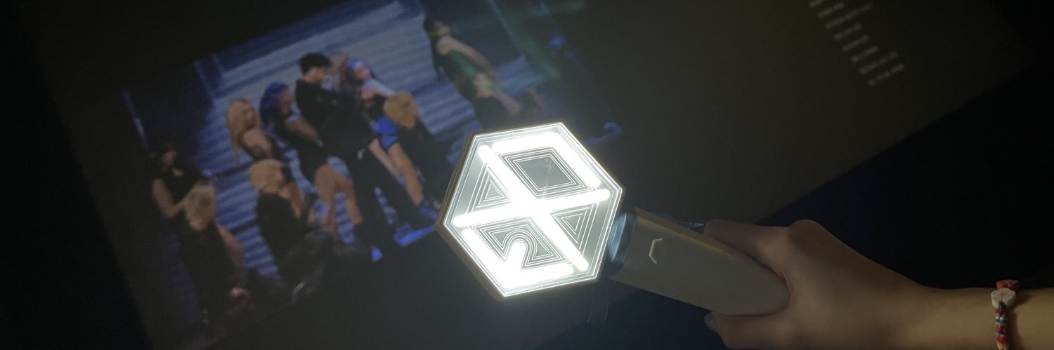 baeknewss's profile banner image