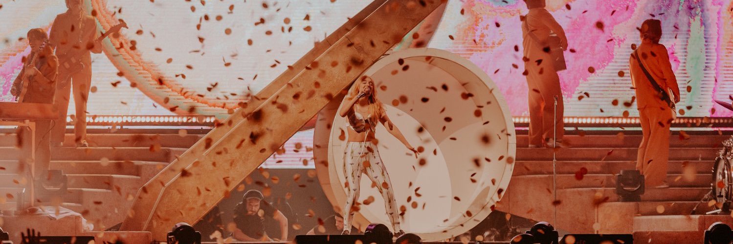 kelliiianne's profile banner image
