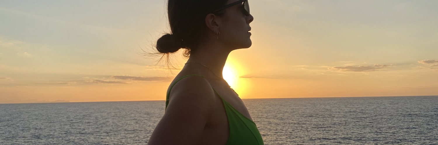 marinavarol's profile banner image