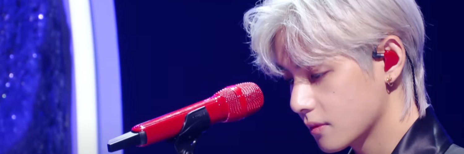deedeebar's profile banner image
