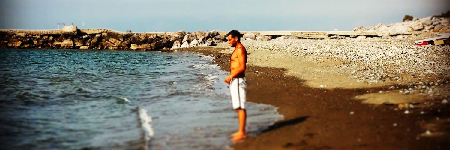 iskendrn's profile banner image