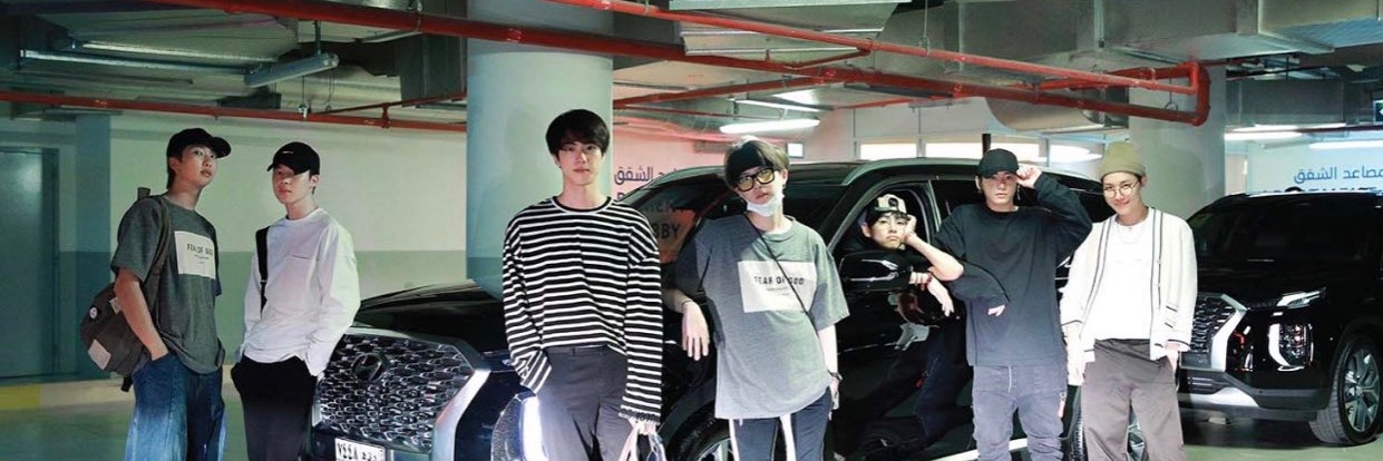 taechwitatts's profile banner image
