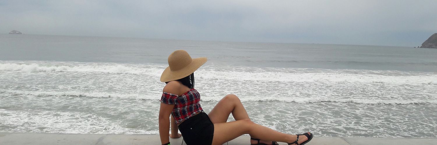 Cecy3292's profile banner image