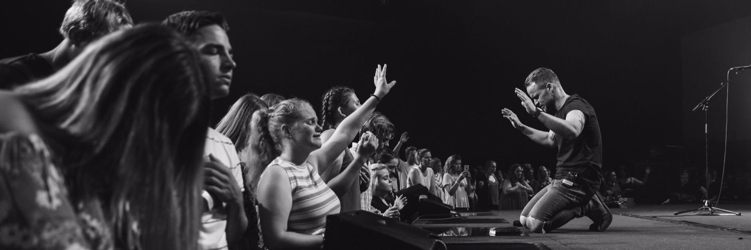 Pipousmenezes_'s profile banner image
