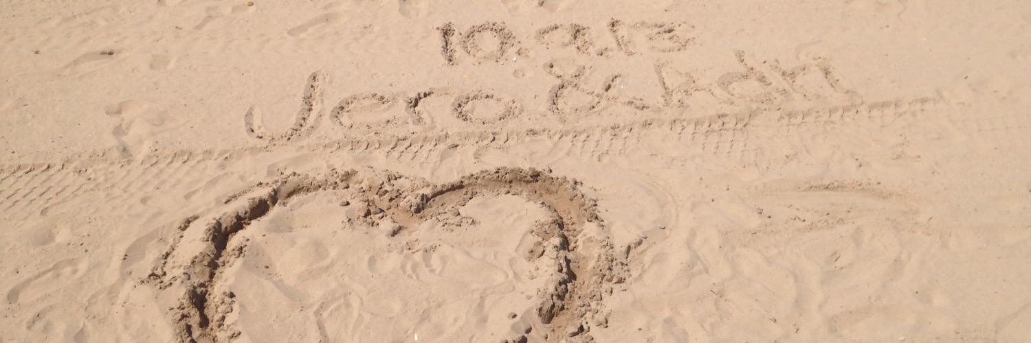 ayee_veee's profile banner image
