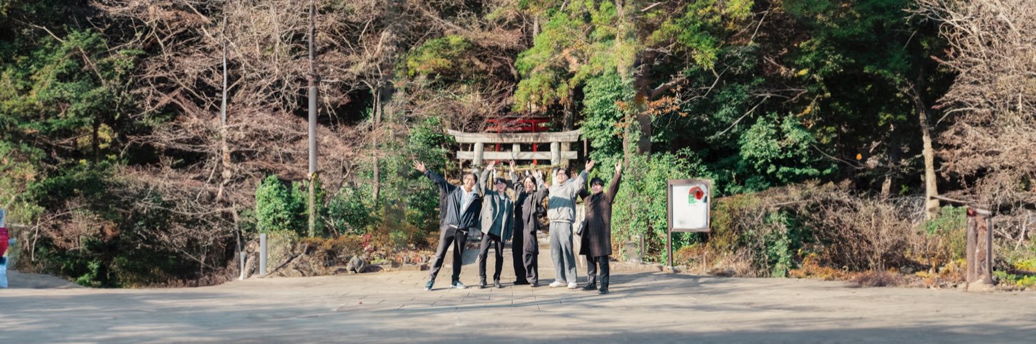 crew54101702's profile banner image