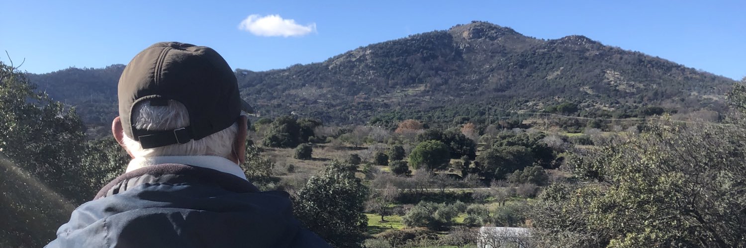 TLunares's profile banner image