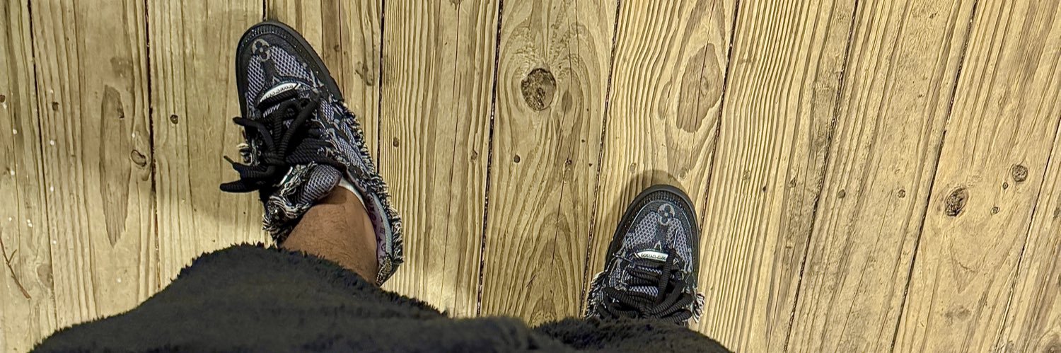cardeeact's profile banner image