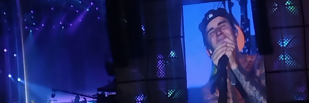 eu_caroline_'s profile banner image
