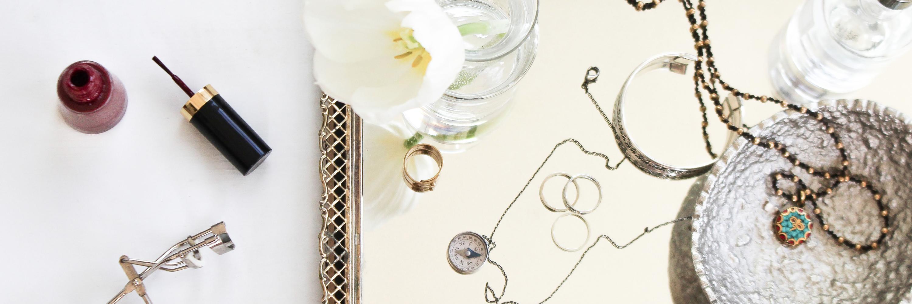 2EntendreBlog's profile banner image