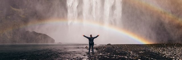 maxwell becoming banner