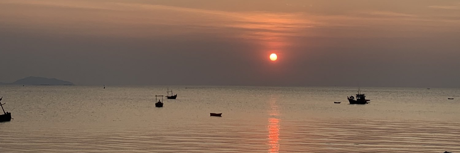 𝘂 banner
