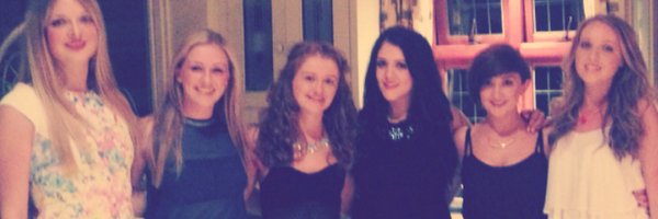 Amy_Roon Profile Banner