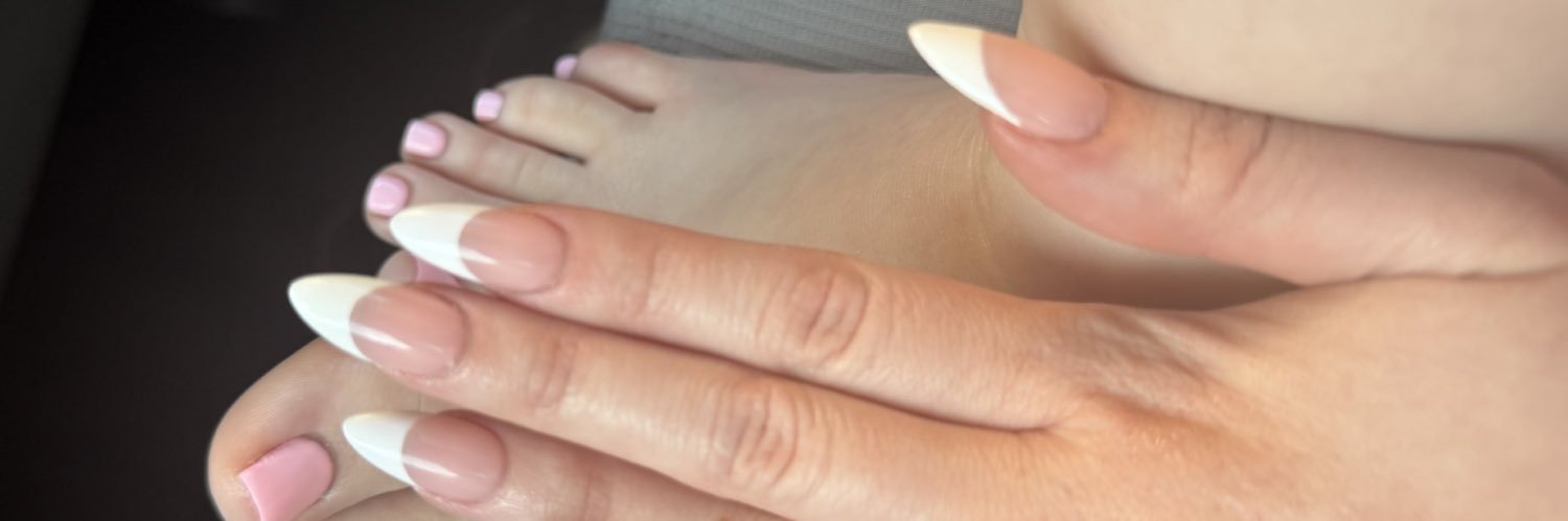 kathynaomiii's profile banner image