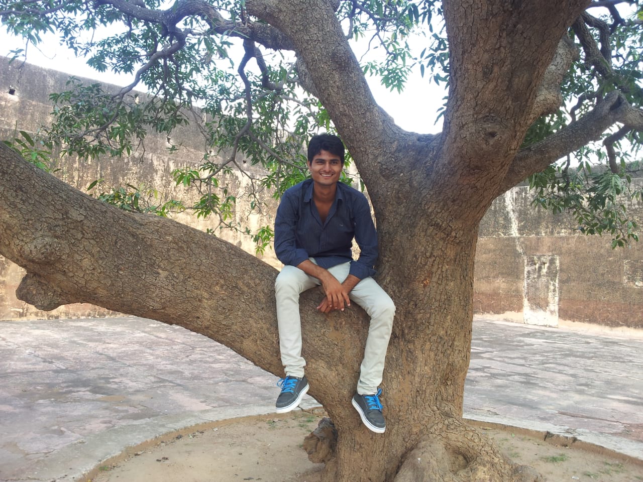 naeem_mohammed's profile banner image