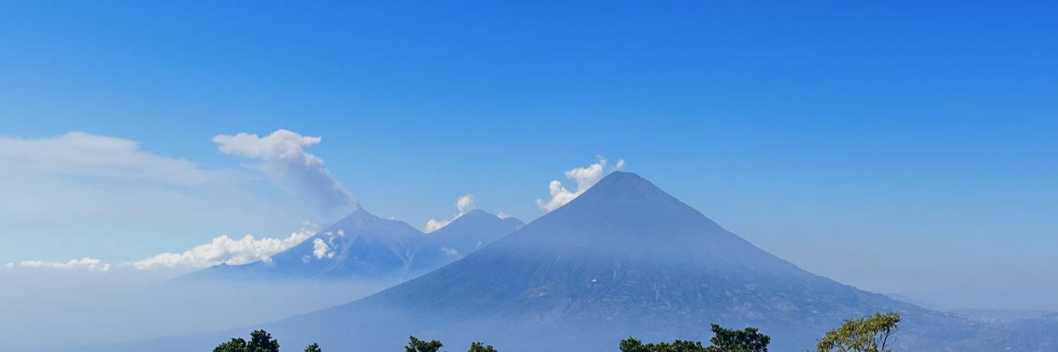mrenataag's profile banner image