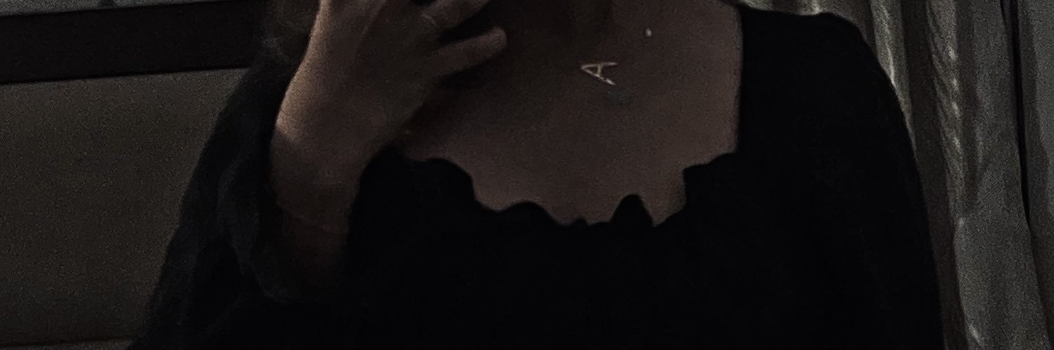 iyainiayaa's profile banner image