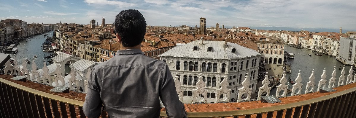 alee_card's profile banner image